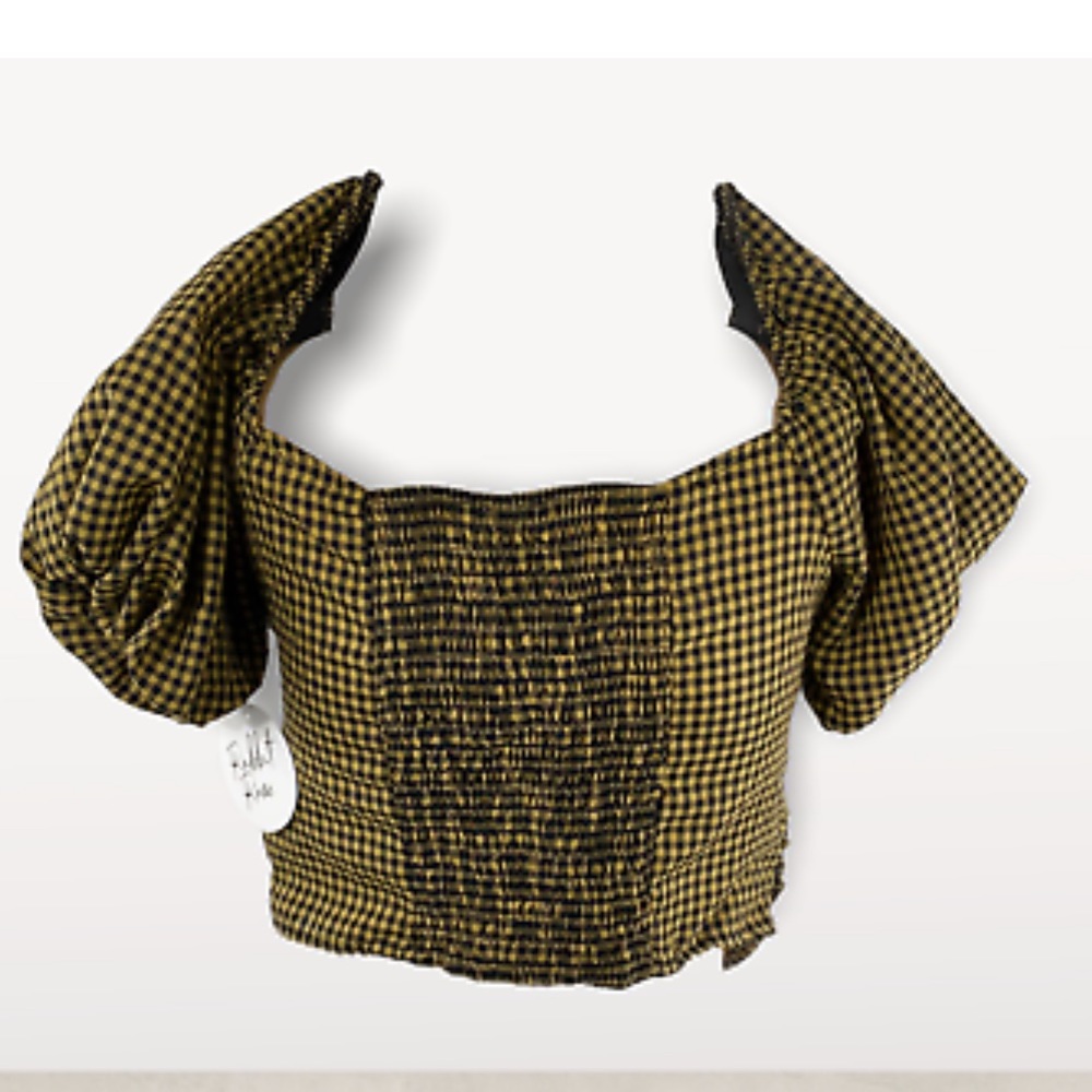 NWT/RABBIT ROSE TOP. Sz Large